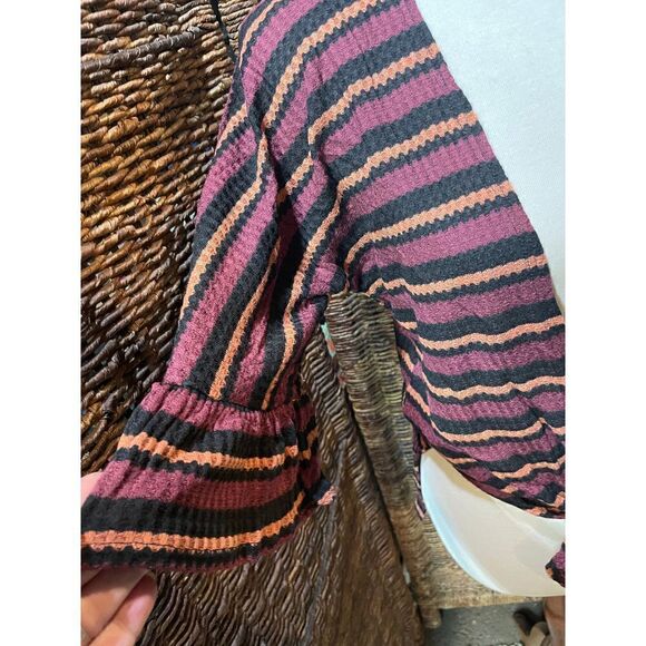 Miley +Molly Multi Stripe Bell Sleeve Tie Front Top S/M/L - Picture 8 of 9